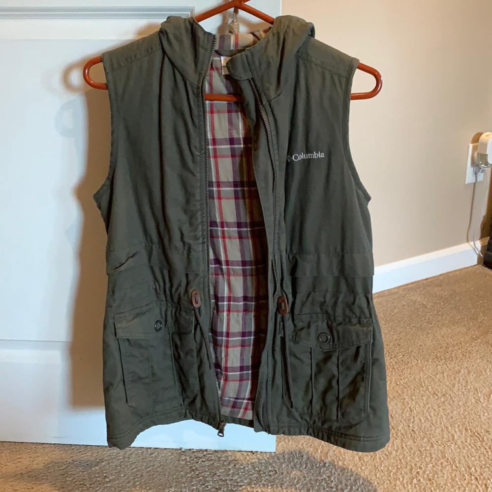 Columbia Vest